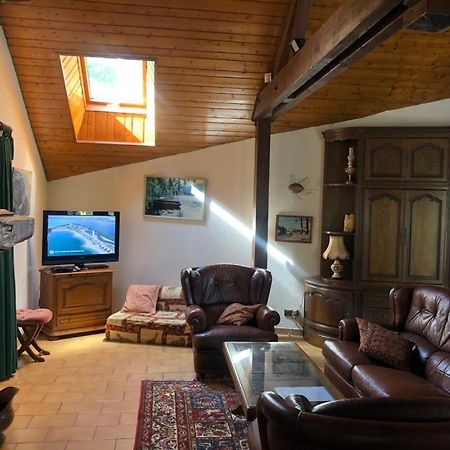 Maison/Gite Familial Dans Le Jura A 200M Du Lac Avec Piscine Privee Marigny  Екстер'єр фото