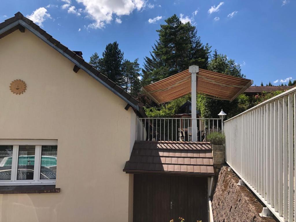 Maison/Gite Familial Dans Le Jura A 200M Du Lac Avec Piscine Privee Marigny  Екстер'єр фото